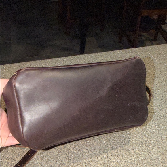 Portland Leather Butterfly Bucket Bag - Picture 4 of 8